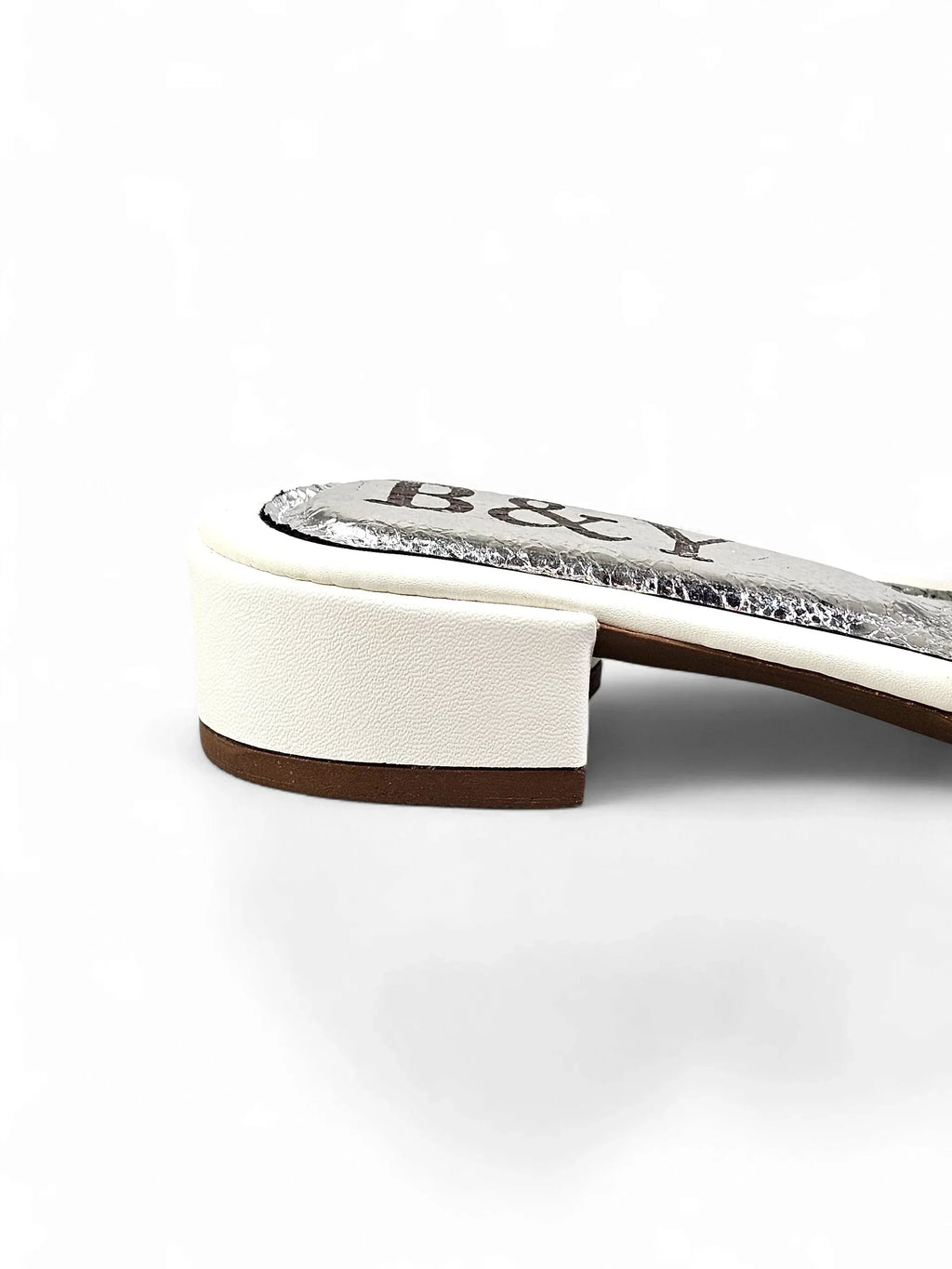 Twiselle White Block Heel Slip On Sandal - Bilwani & Yakoob