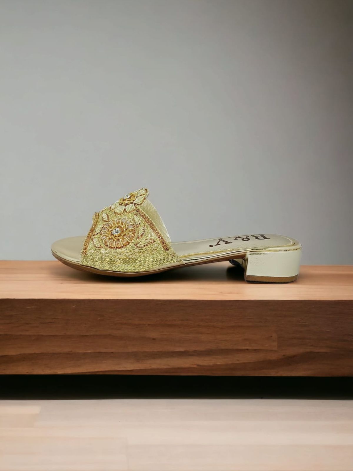 Snap Golden Block Heel Slip-on Sandal